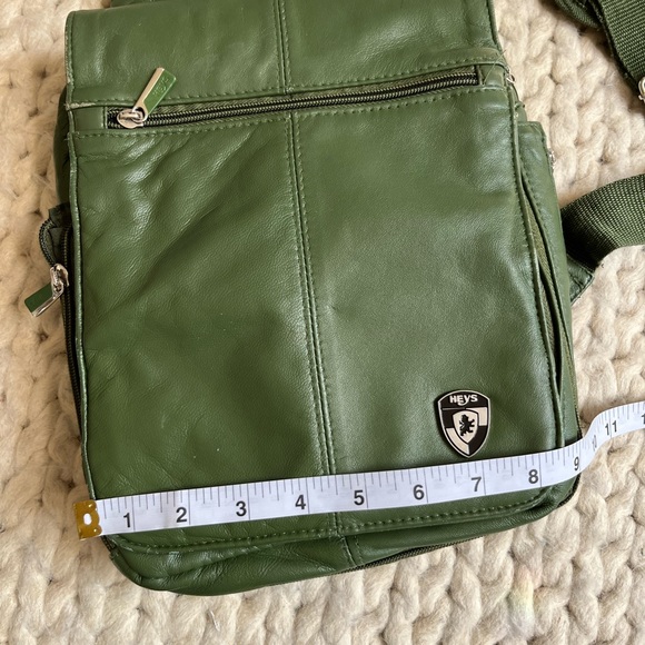 HEYS Leather Travelmate XL - Picture 14 of 16